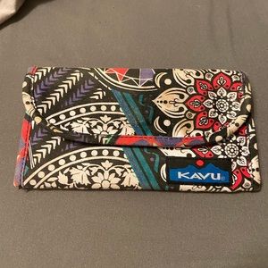 Kavu women’s wallet